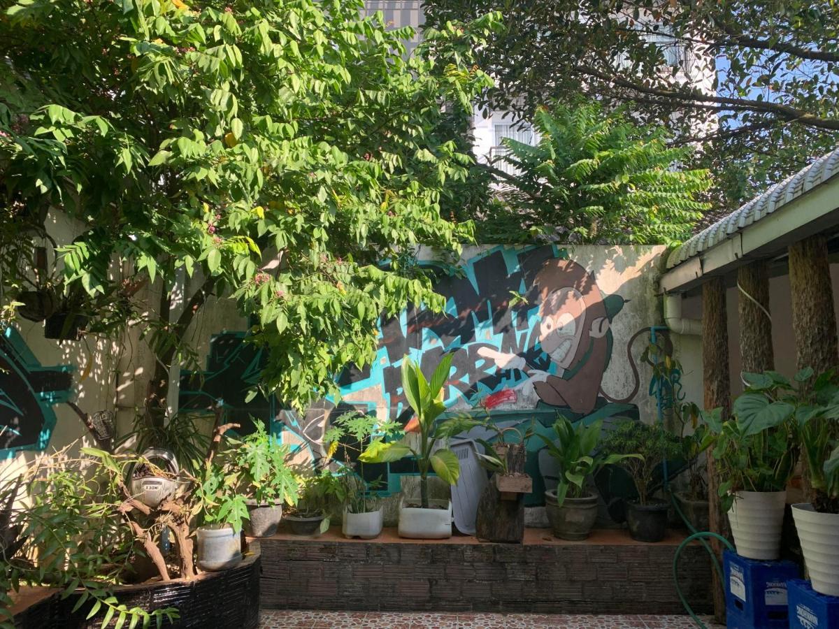 Vang Vieng Lily Backpackers Hostel מראה חיצוני תמונה
